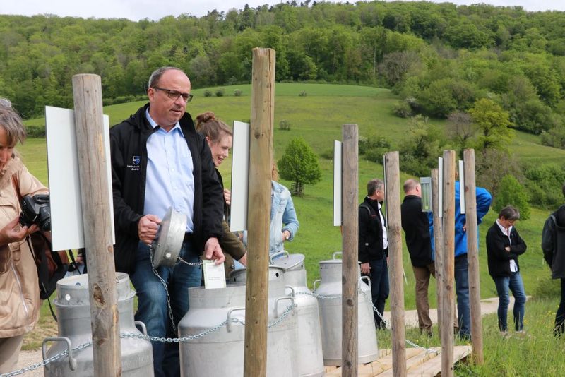 Aargauer Bauern pflegen Beziehungen auf dem Buurelandweg
