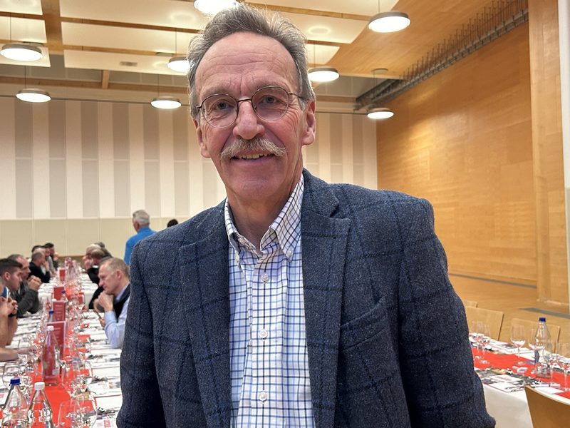 Manfred Bötsch will, dass die Schweinebranche handelt