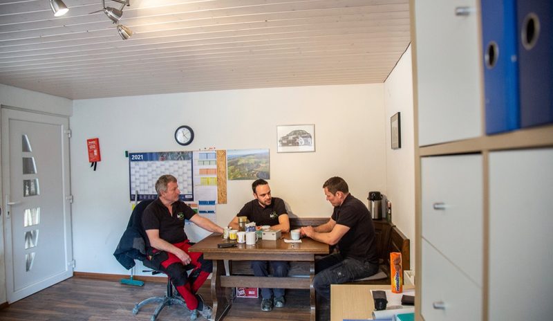 Das Büro der BG ist auf dem Betrieb von David Ramseier in Oltigen BE. Bild: Pia Neuenschwander