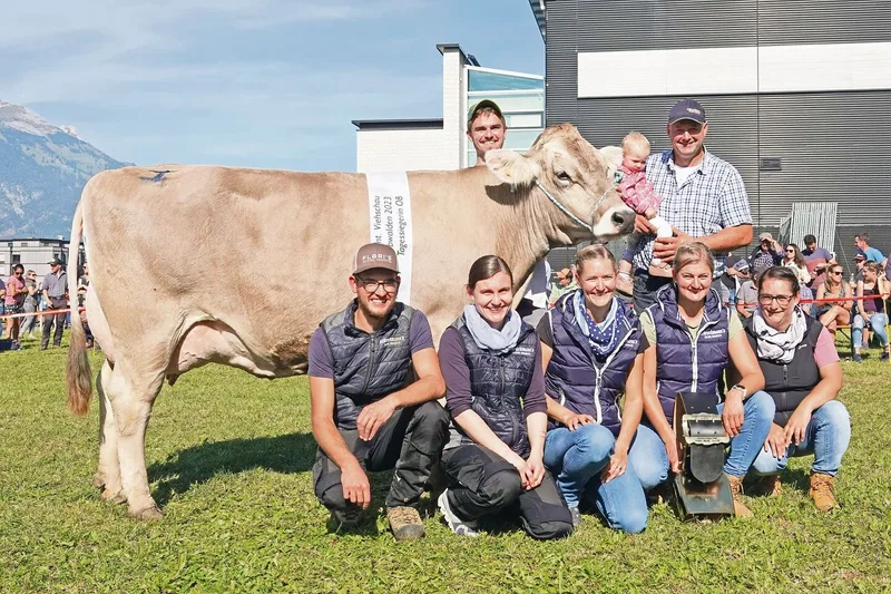 Elvis Ewyn von Familie Schrackmann wurde Miss OB, Schöneutersiegerin und Miss Genetik.