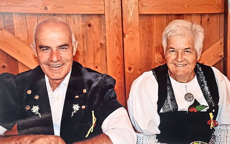 Früher gingen die beiden gern an Jodler-Feste, heute gehen es Greti und Hans Fankhauser ruhiger an.
