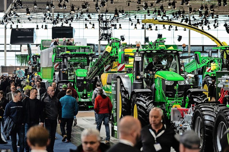 An der Agritechnica soll es Lösungen zu den bestehenden Problemen draussen in der Praxis zu sehen geben. Die Aussteller bringen neueste Applikationstechnik und Düngeverfahren mit.