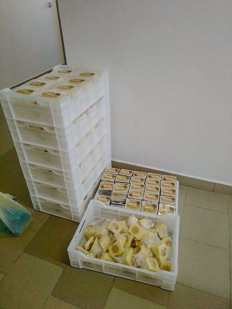 Nothilfe ist bereit: Produkte aus der Hofkäserei des Betriebs.
