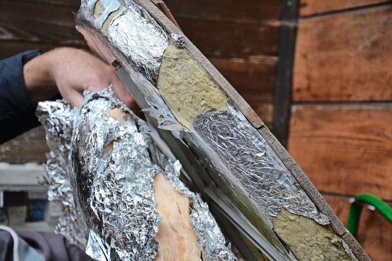 Die Isolation müsste noch verbessert werden, finden die Tüftler. Unter dem Deckel hat Robert Hofer auch schon Fleisch und Gemüse niedergegart.