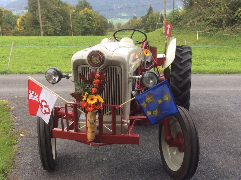 Statt das Auto hat Bruno Ettlin lieber den Traktor gekauft