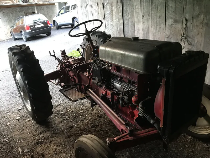 Statt das Auto hat Bruno Ettlin lieber den Traktor gekauft