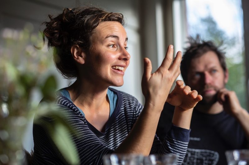 «In der Solawi ist die Verpflichtung der Konsumenten grösser», sagt Marion Sonderegger, Landwirtin. Foto: Pia Neuenschwander