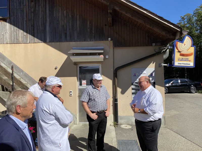 US-Botschafter und Käsefan McMullen im Gruyère-Mekka