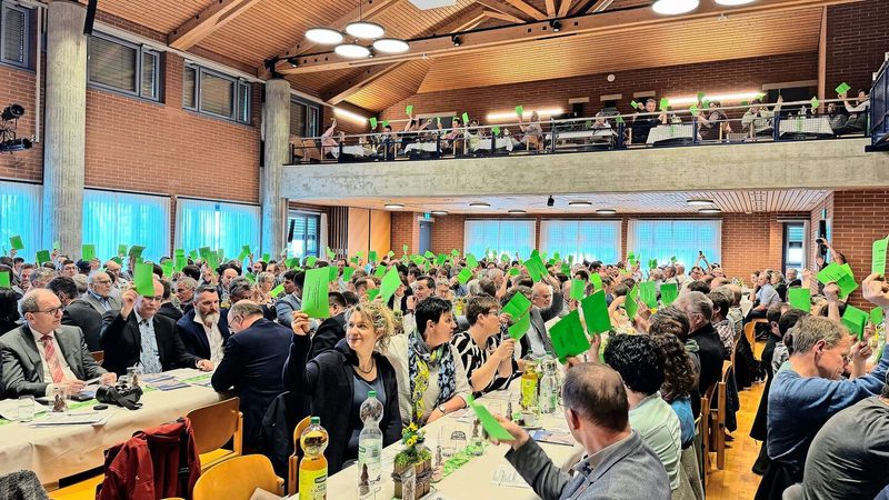 Die Erhöhung des Bildungsbeitrages auf Fr. 3.– pro Hektare LN wurde von den Delegierten angenommen.