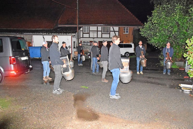 Untermauert wurde der feierliche Anlass in Rapperswil mit der Treichlergruppe Seeland.