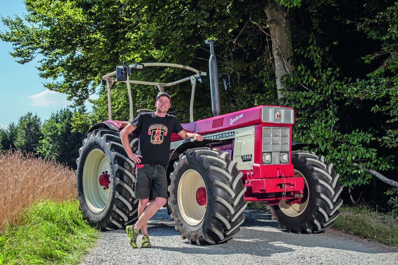 Jetzt bestellen: So sieht der TraumTraktor-Kalender 2025 aus