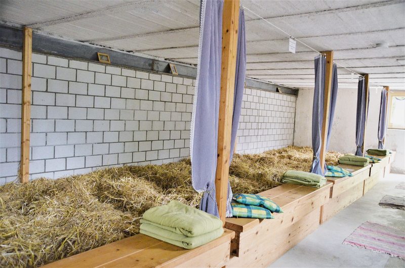 Das Strohlager bietet Platz für 20 Gäste.(Bilder Corina Stäheli)