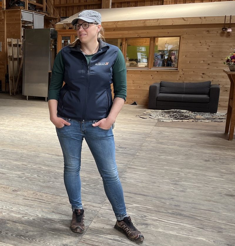 Biohof im Schiessgebiet: Rebekka Strub setzt auf Zebus, Aubrac und Vertrauen