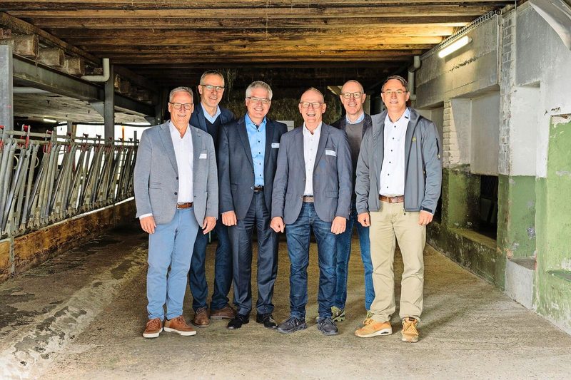 Thomas Grüter (ZMP), Marc Heim (Emmi), Christian Hofer (BLW), Ruedi Bigler (Aaremilch), Eugenio Simioni (Nestlé Schweiz), Jan Grenz (HAFL) (v. l.).