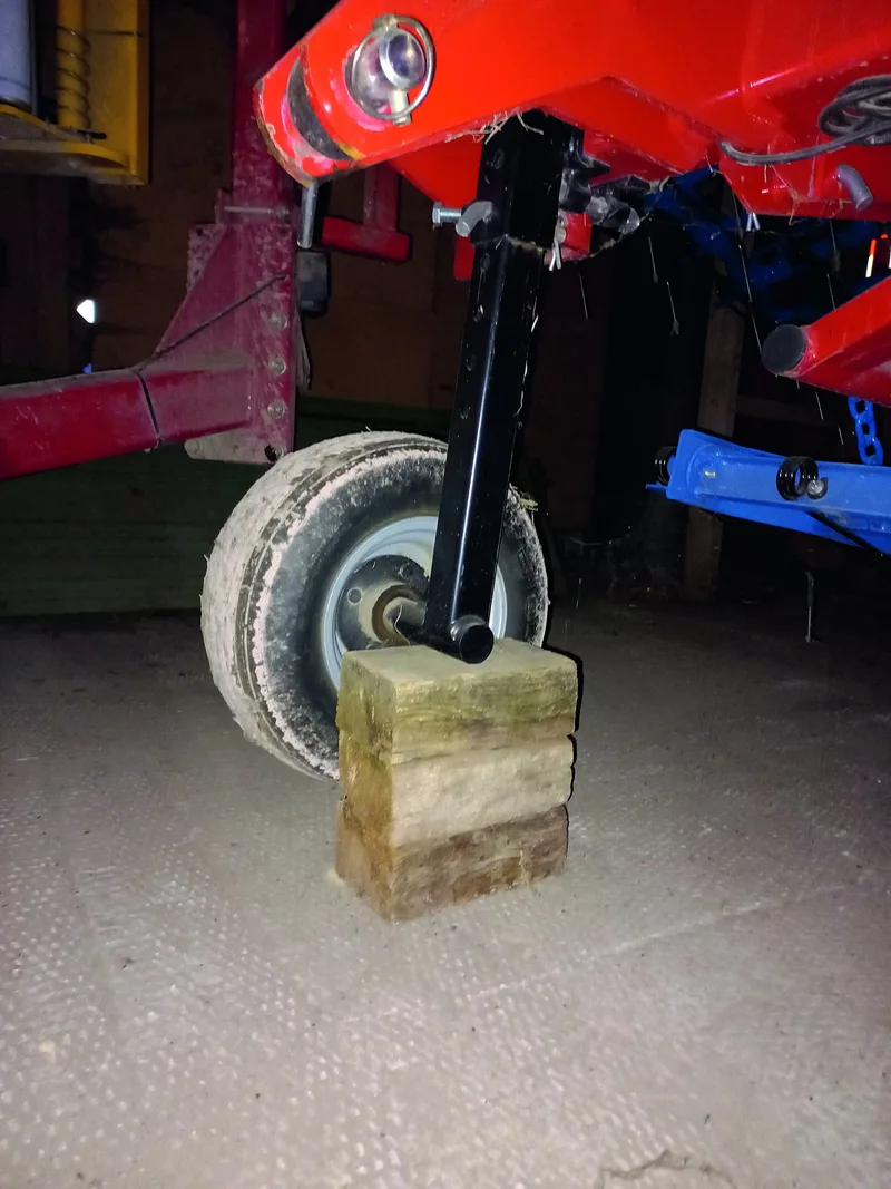 Landmaschinen für den Winterschlaf vorbereiten