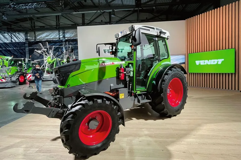 Der batterieelektrisch angetriebene Fendt e100 Vario wurde schon 2017 präsentiert. Die Serienproduktion soll im Jahr 2024 starten.