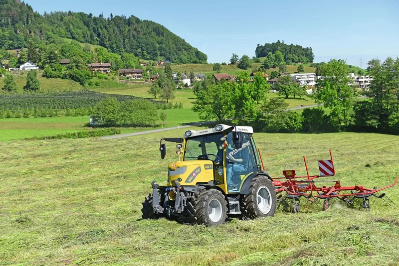 Der Rigitrac SKE 50 ist der erste vollelektrische Traktor des Schweizer Traktoren-Pioniers Rigitrac. Der kleinere SKE 40wird im Juli 2022 erstmals der Öffentlichkeit präsentiert.
