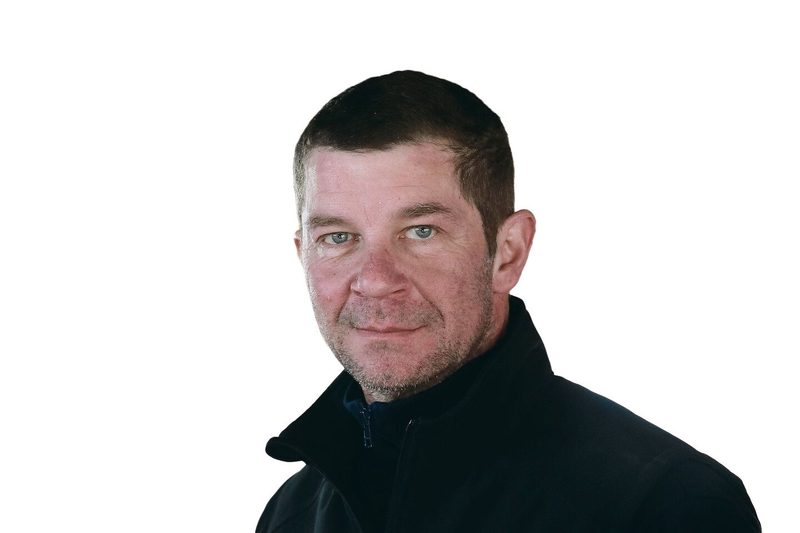 Milchproduzent Hans Müller belegt seinen Stall lieber optimal statt maximal