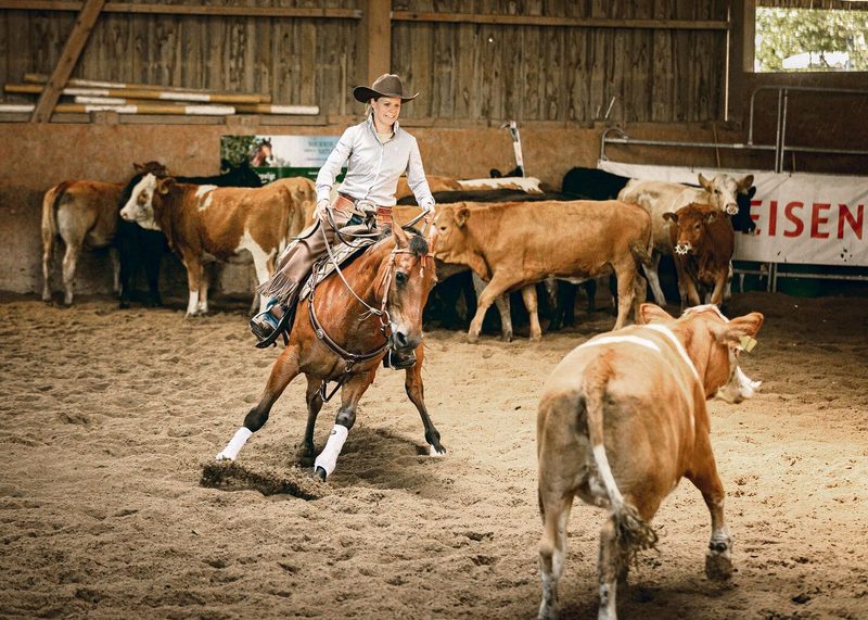 Western Riding mit Quarter Horses ist ein grosses Hobby der Landwirtin. Dafür liess sie sich in Texas begeistern.