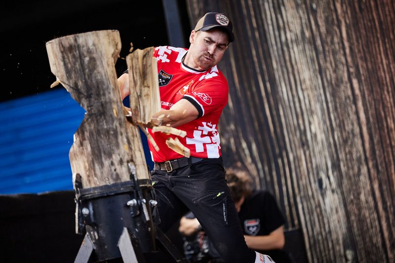 Bei Stihl Timbersports fliegen die Späne