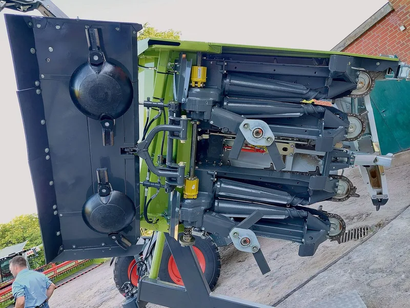Der Claas-Corio-Stubble-Cracker ist der erste Stoppelzerstörer für das Körnermaisgebiss auf dem Markt.