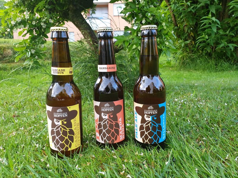 Neue Aromahopfen-Biere und sprechende Bierflaschen bei Stammheimer Hopfentropfen