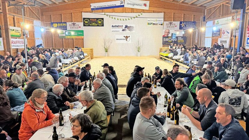 «Full House» in der Maschinenhalle der Familie Haffa. Die Zuschauer genossen die Atmosphäre der Top-Show.
