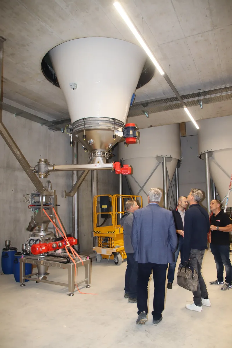 Bei der ZürichHolz AG steht der Bezug des Neubaus bald bevor