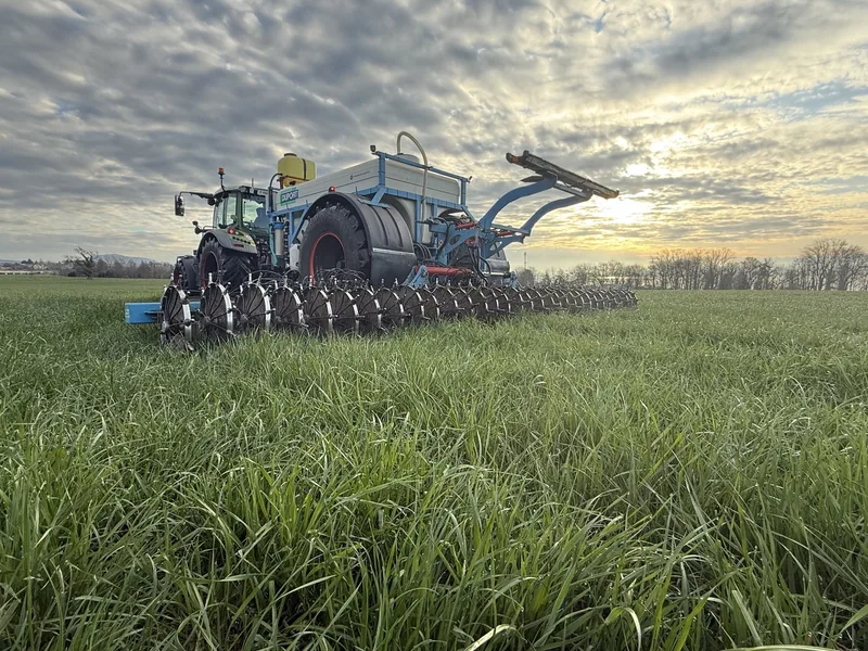 Konservierende Landwirtschaft und geschlossene Kreisläufe: «Wir sparen uns teure Traktorstunden»