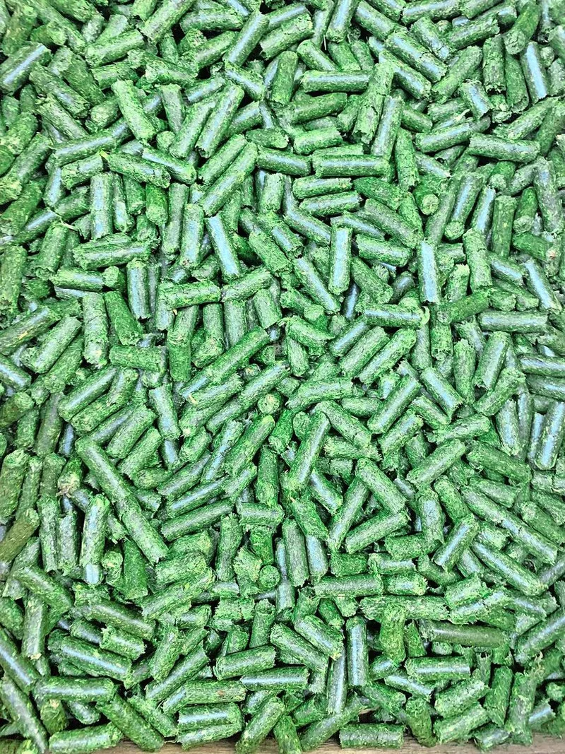 Insgesamt 39 Trocknungsanlagen in der Schweiz verarbeiten Wiesenfutter in Trockenpellets bzw. Trockengras.