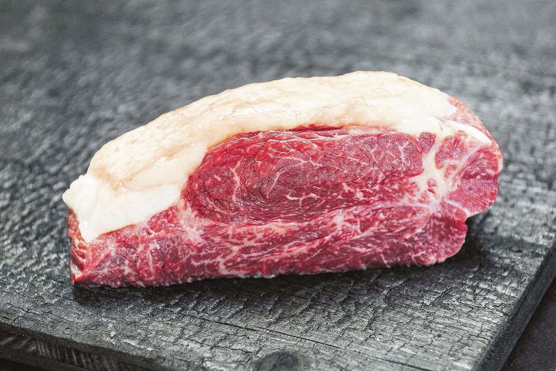 Das Fleisch der Wagyu-Rinder gilt wegen der intramuskulären Fetteinlagerungen als Delikatesse.