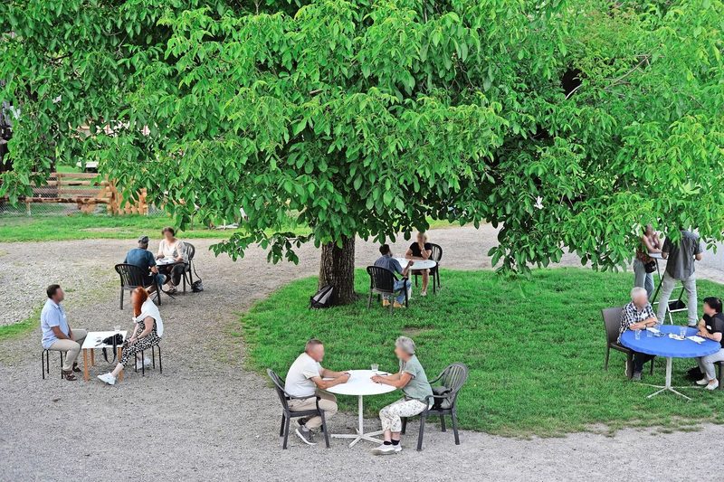 14 Paare nahmen am Speed-Dating teil und haben sich während einer Stunde näher kennengelernt.