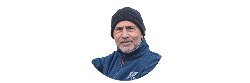 Porträt von Osteopath Amir Tal.
