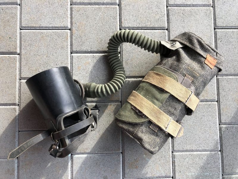 Auch für Pferde hiess es zu Kriegszeiten «Maske auf!»