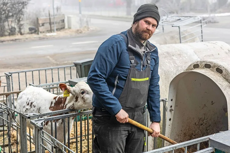 In der Tierhaltung sieht Hannes Kunz eine Zukunft für den Betrieb in Ersigen.