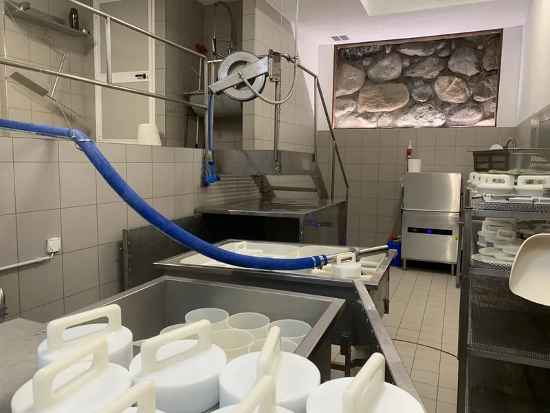 «Wir haben die Produktion von Schafkäse von unseren Eltern gelernt und übernommen»