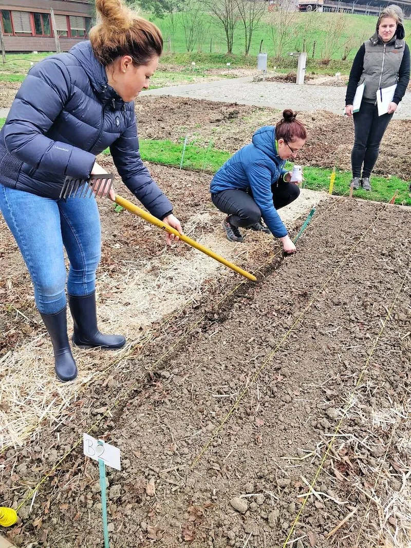 Nicht nur das Gartenmodul hat Fabienne Graf (Mitte) während der Ausbildung sehr gut gefallen.