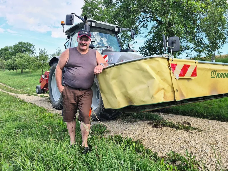 Landwirt Rolf Huber aus Bözberg AG setzt den Aufbereiter nur noch beim Zwischenfutter mit groben Grasstängeln ein.