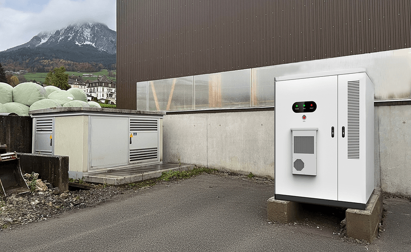 Mehr Unabhängigkeit auf dem Hof dank Sonne und Batteriespeicher