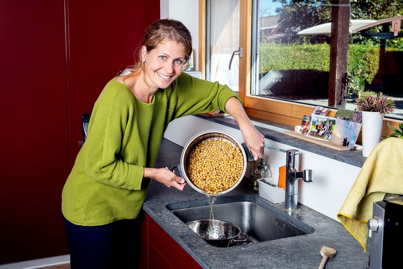Kandidatin Heidi Lutstorf kocht saisonal und fleischlos, aber ohne Verzicht